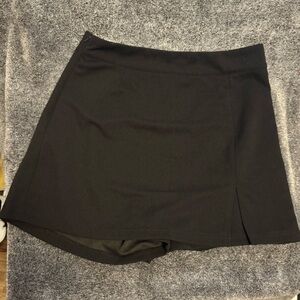 Black Women's Skorts